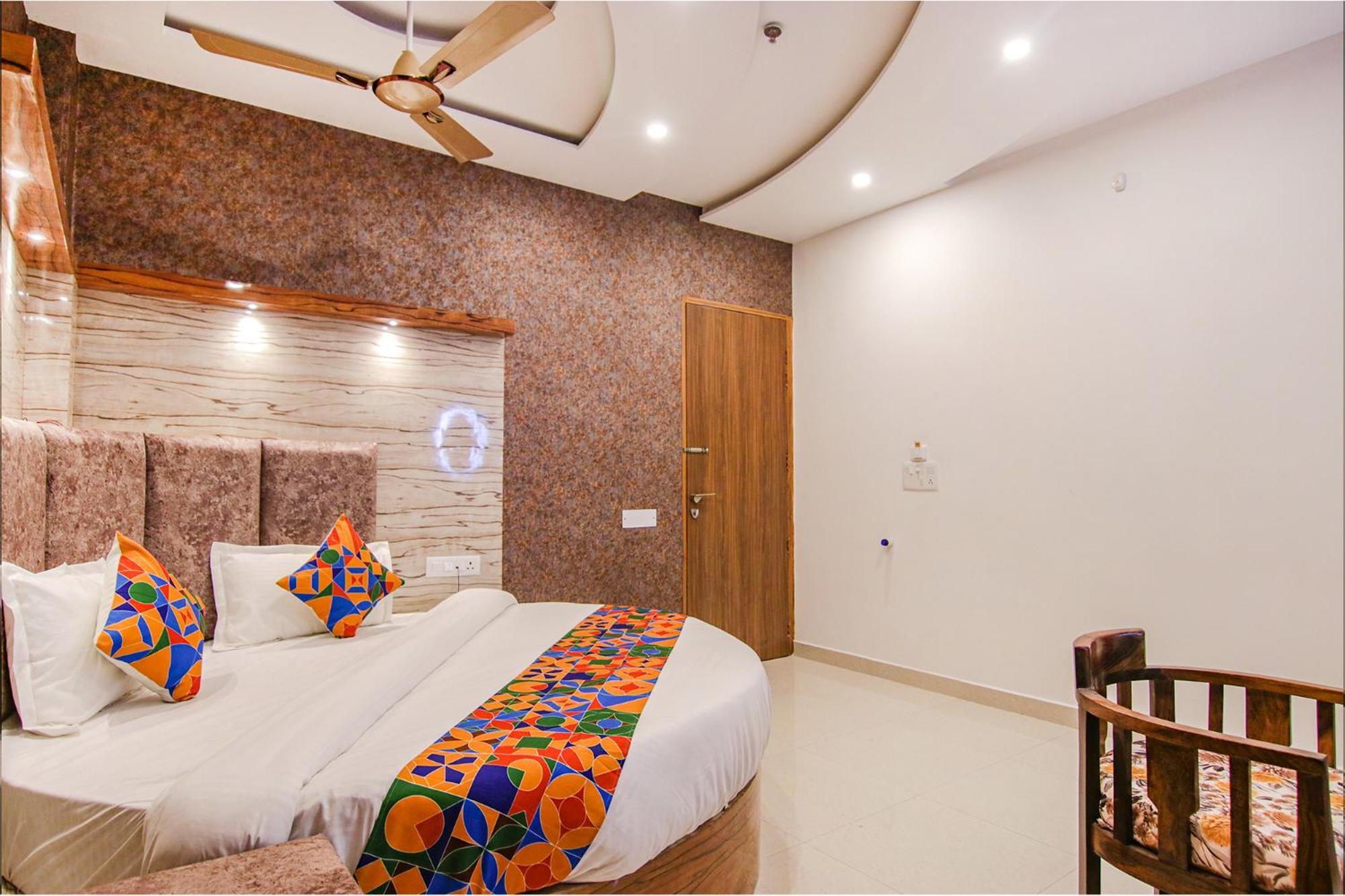 Fabhotel Meridian Inn Mohali Luaran gambar