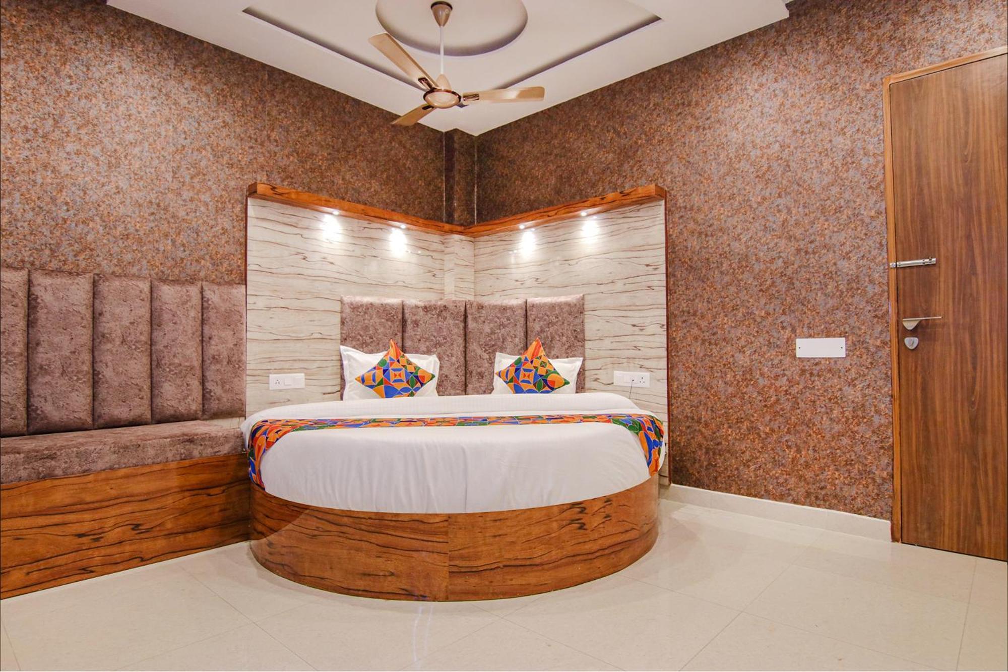Fabhotel Meridian Inn Mohali Luaran gambar